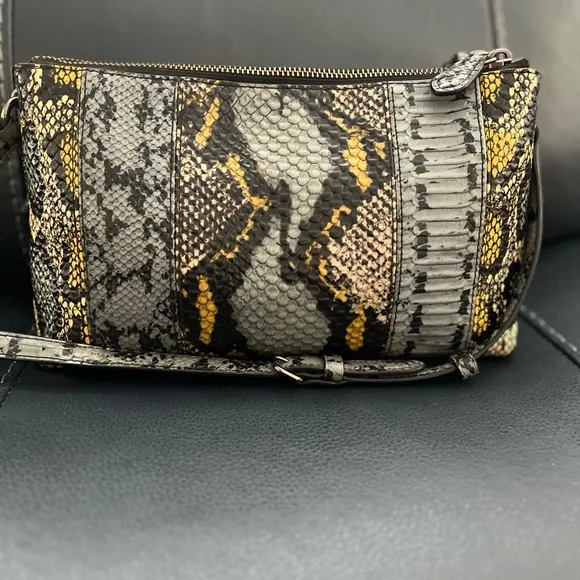 AUTHENTIC Coach Snakeskin purse (special edition) - Picture 3 of 13